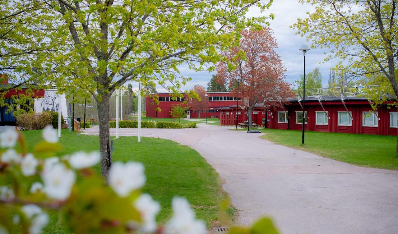 Karlskoga Folkhoegskola Vandrarhem Udden Exteriér fotografie